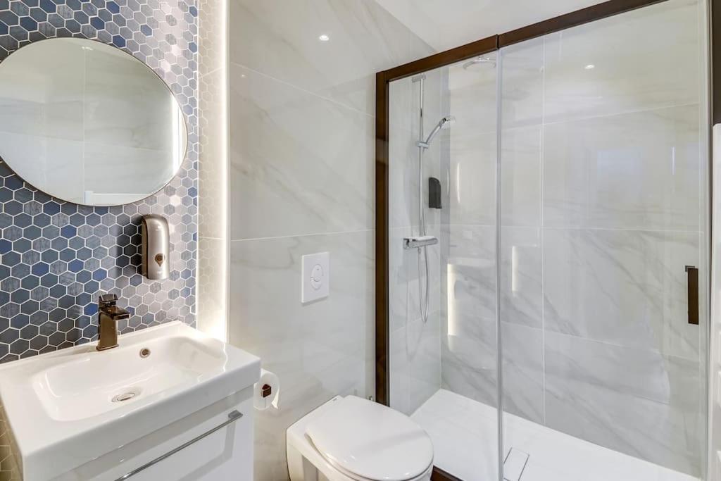 Brp Center, Eight-bedroom Luxury Cannes