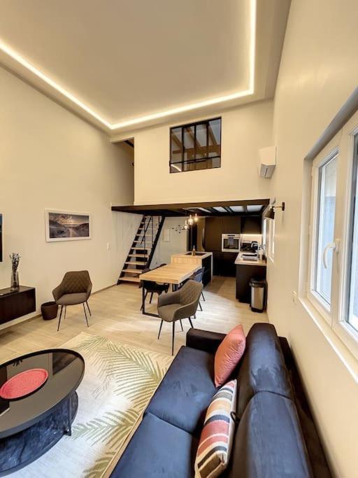Brp Center, Eight-bedroom Luxury Holiday home *