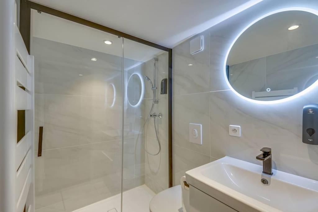Brp Center, Eight-bedroom Luxury *