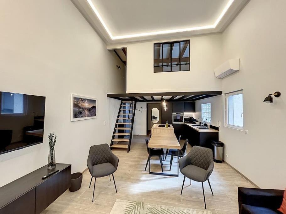 Brp Center, Eight-bedroom Luxury *
